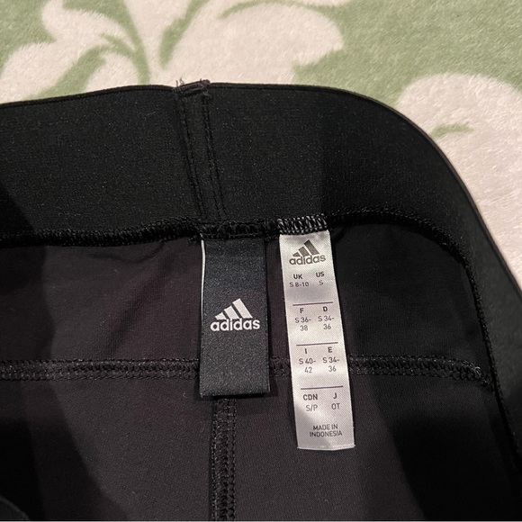Adidas black leggings / athletic tights mesh detailing size small - Picture 4 of 13